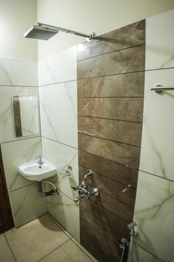 Zennova Furnished Apartment Alappuzha Exterior photo